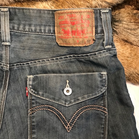 Levi's Other - Levi 514 Jeans